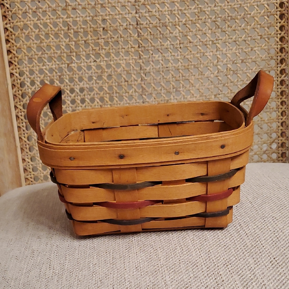 Longaberger Handcrafted Woven Traditions Tea Basket 1995